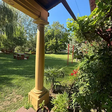 Ferienhaus Ranchoto Cozy And Nature Escape