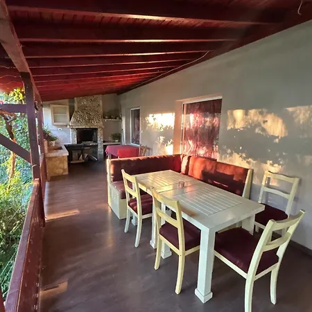 Ranchoto Cozy And Nature Escape Tvurditsa